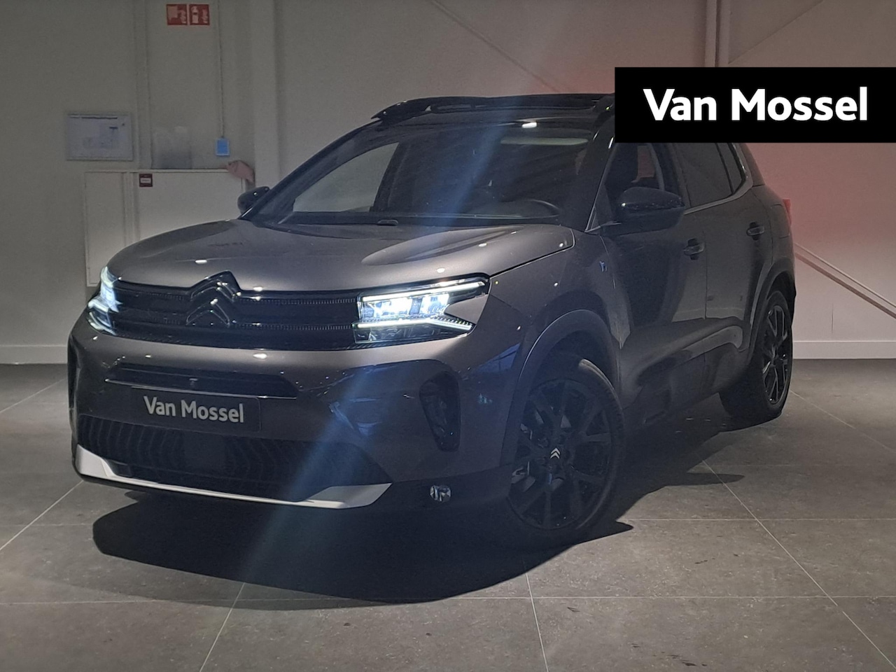 Citroën C5 Aircross - 1.6 Plug-in Hybrid 225pk Max AUTOMAAT | SCHUIF-/KANTELDAK | HOGE ZIT | HALFLEDER | ELEKTRI - AutoWereld.nl
