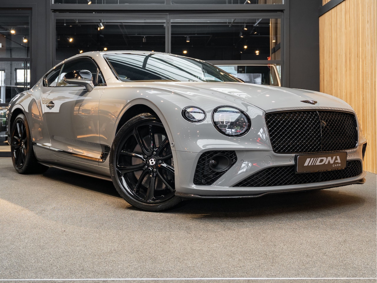 Bentley Continental GT - V8 S Carbon Pakket 4.0 V8 S Naim Masssage - AutoWereld.nl