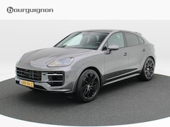 Porsche Cayenne Coupé - 3.0 E-Hybrid | Full LED | Trekhaak | Bose Audio | Panorama Dak | 360˚ Camera | Carplay | 1