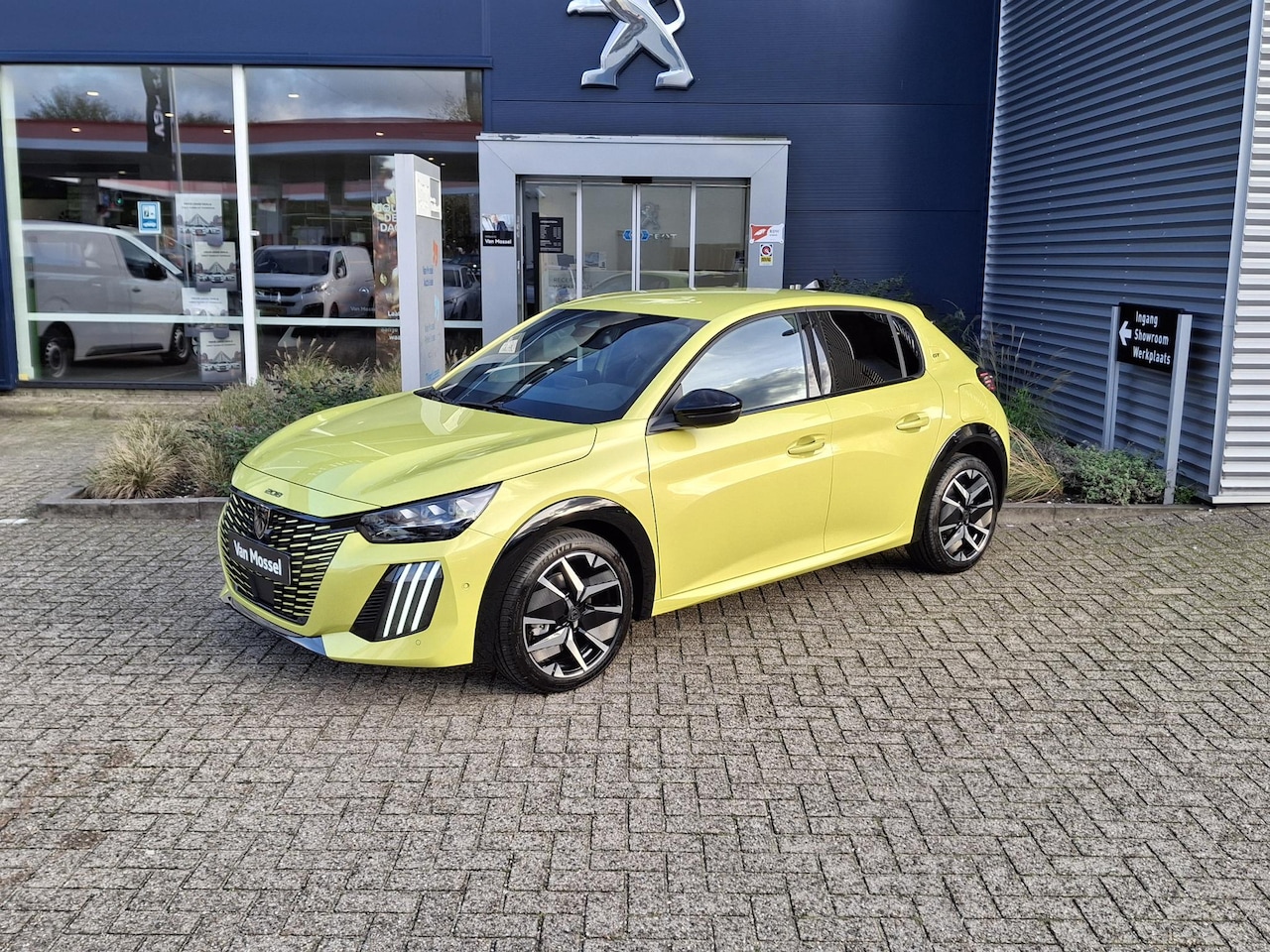 Peugeot 208 - GT Hybrid 110 e-DCS6 | VISION & NAVIGATION PACK | PACK DRIVE ASSIST PLUS | - AutoWereld.nl