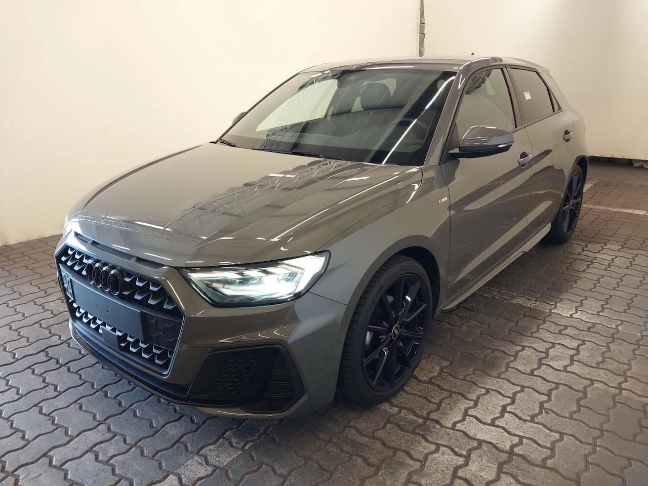 Audi A1 Sportback - 35 TFSI S edition 35 TFSI S edition - AutoWereld.nl