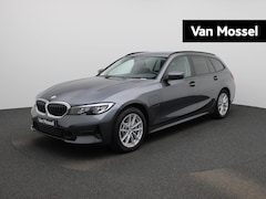BMW 3-serie Touring - 330e | AUTOMAAT | ACHTERUITRIJCAMERA | STOELVERWARMING | ELEKTRISCHE KOFFERKLEP | APPLE CA