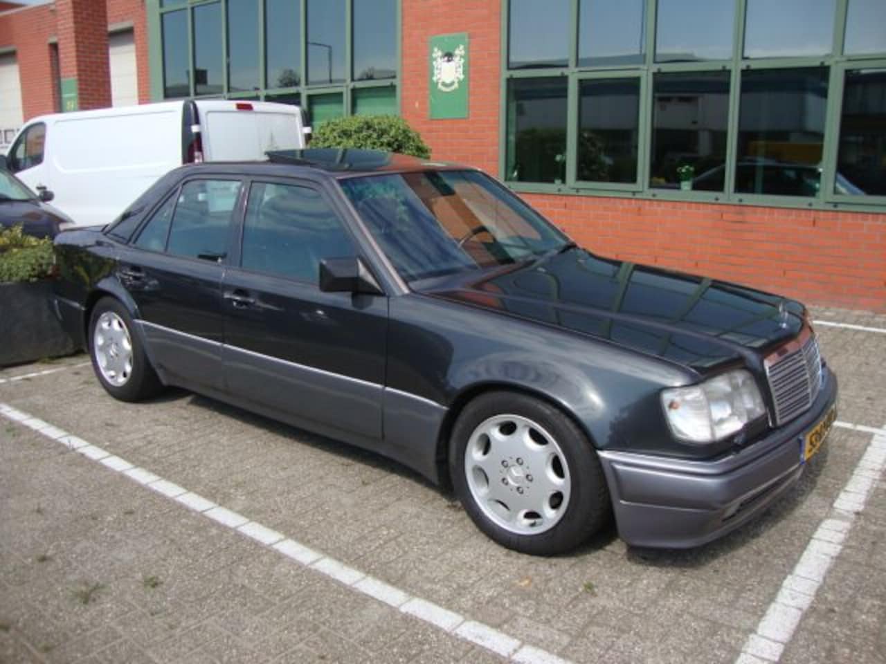 Mercedes-Benz E-klasse - 500 E500 500E w124 V8 GRESERVEERD!!! - AutoWereld.nl
