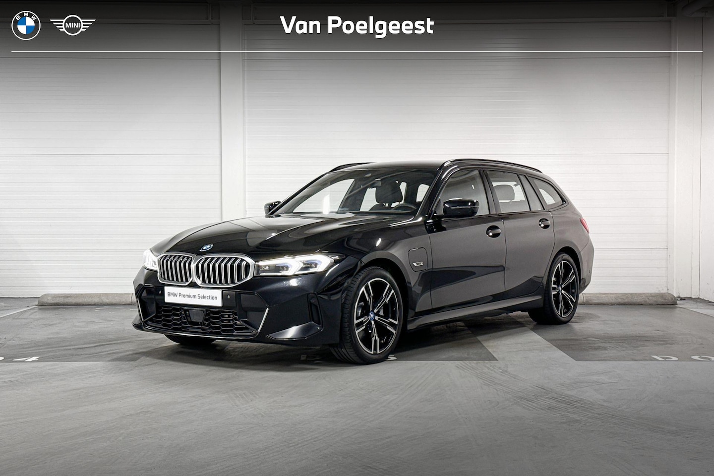 BMW 3-serie Touring - 330e l M-Sport l Active Cruise Control - AutoWereld.nl