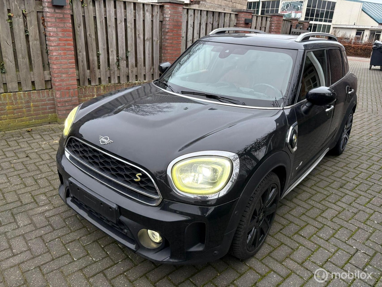 MINI Countryman - 1.5 Cooper S E ALL4 - AutoWereld.nl