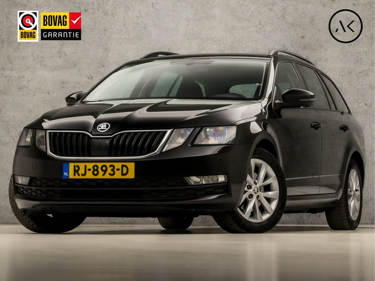 Skoda Octavia Combi - 1.0 TSI Sportline Automaat (FACELIFT, APPLE CARPLAY, ADAPTIVE CRUISE CONTROL, STOELVERWARM - AutoWereld.nl