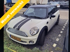 MINI Clubman - 1.6 Cooper Business Line leer airco/ecc apk 10-2026