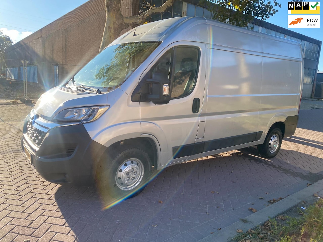 Citroën Jumper - 30 2.2 HDI L2H2 * 2015 * Euro5 * Airco * Navigatie * 3Zits * 187.432 KM NAP * 6bak * 96KW= - AutoWereld.nl