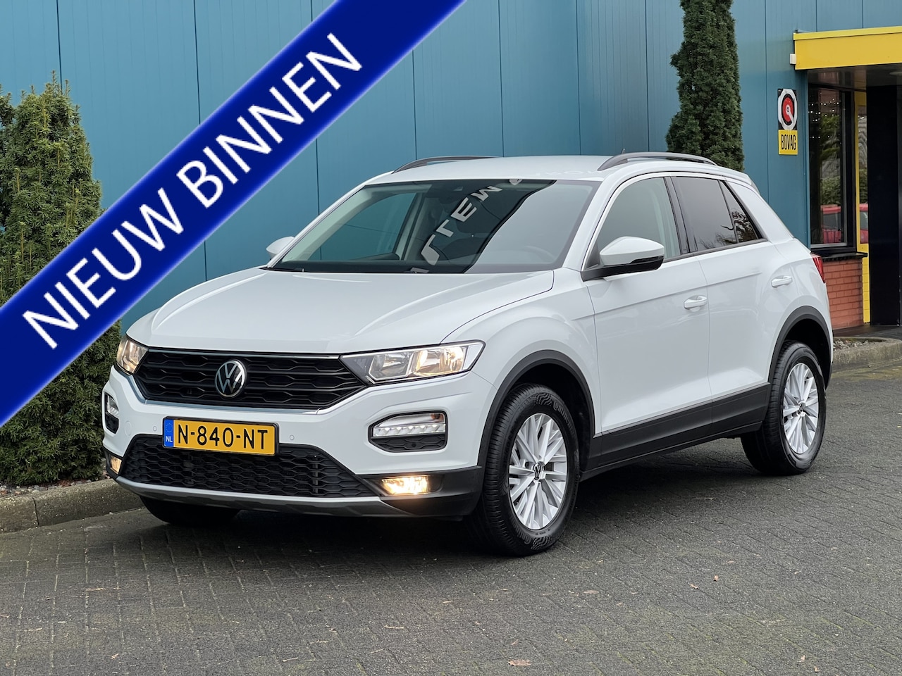 Volkswagen T-Roc - 1.0 TSI Style CARPLAY | CRUISE | CLIMA | NAV | PDC | LMV | 38DKM!! - AutoWereld.nl