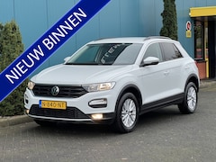Volkswagen T-Roc - 1.0 TSI Style CARPLAY | CRUISE | CLIMA | NAV | PDC | LMV | 38DKM