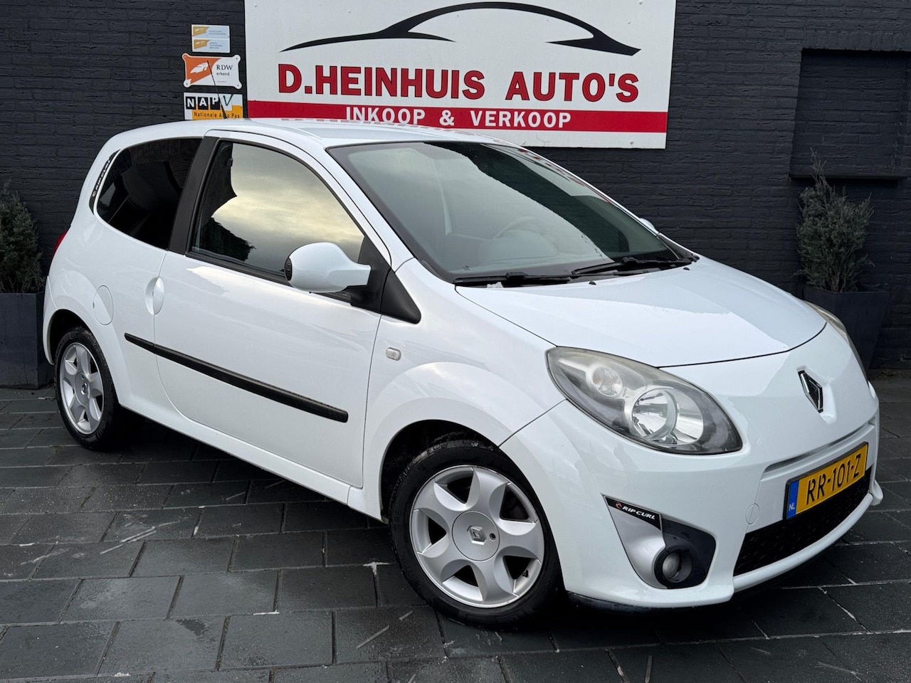 Renault Twingo - 1.2-16V Night & Day RIPCURL - AutoWereld.nl