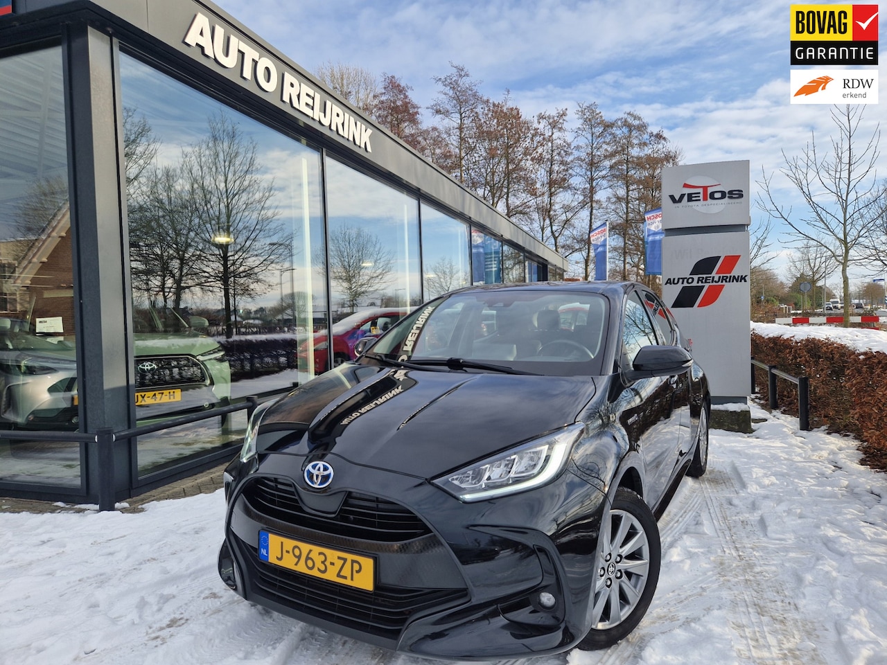 Toyota Yaris - 1.5 Hybrid Dynamic/NAVI/CAMERA/KEYLESS/LMV/CRUISE/1E EIGENAAR - AutoWereld.nl