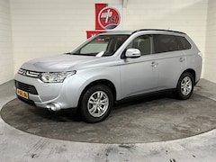 Mitsubishi Outlander - 2.0 Intense+, Automaat, 7 persoons, 1e eigenaar, Achteruitrijcamera, Cruise, Clima, Trekha