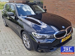 BMW 3-serie Touring - 330e Sport Line Verwarmd stuur