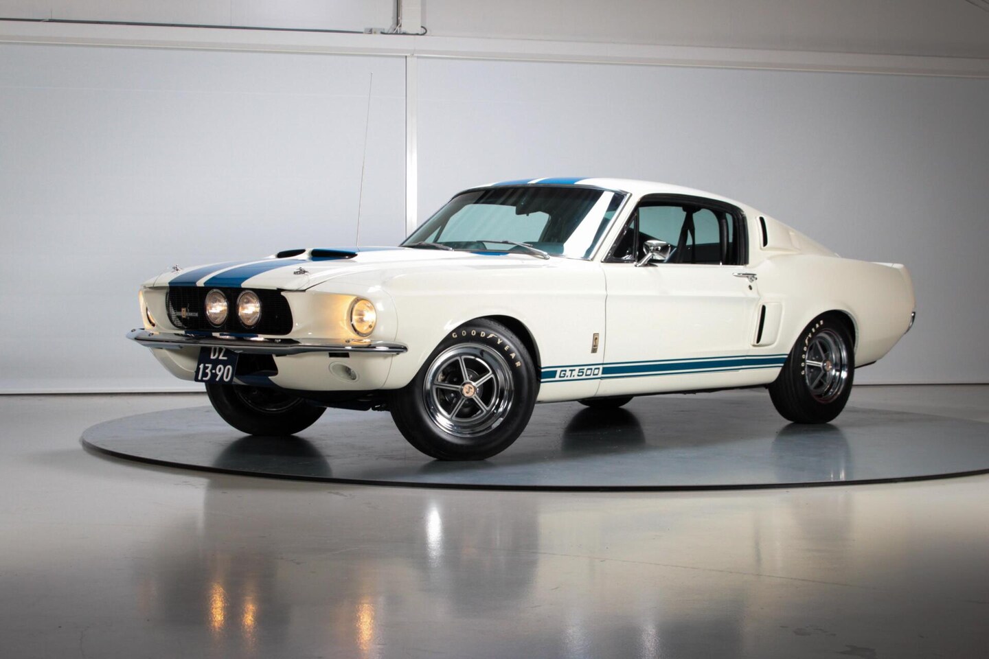 FORD SHELBY GT