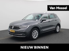 Volkswagen Tiguan - 1.5 TSI Life Business | CAMERA | STOEL-STUURWIELVERWARMING | NAVIGATIE | ERGO STOELEN | KL