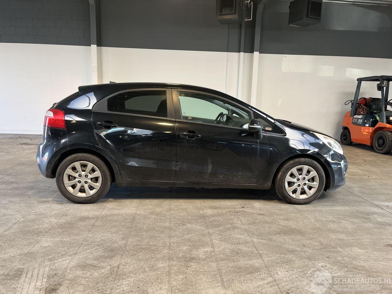 Kia Rio - 1.2 CVVT Super Pack 1.2 CVVT Super Pack