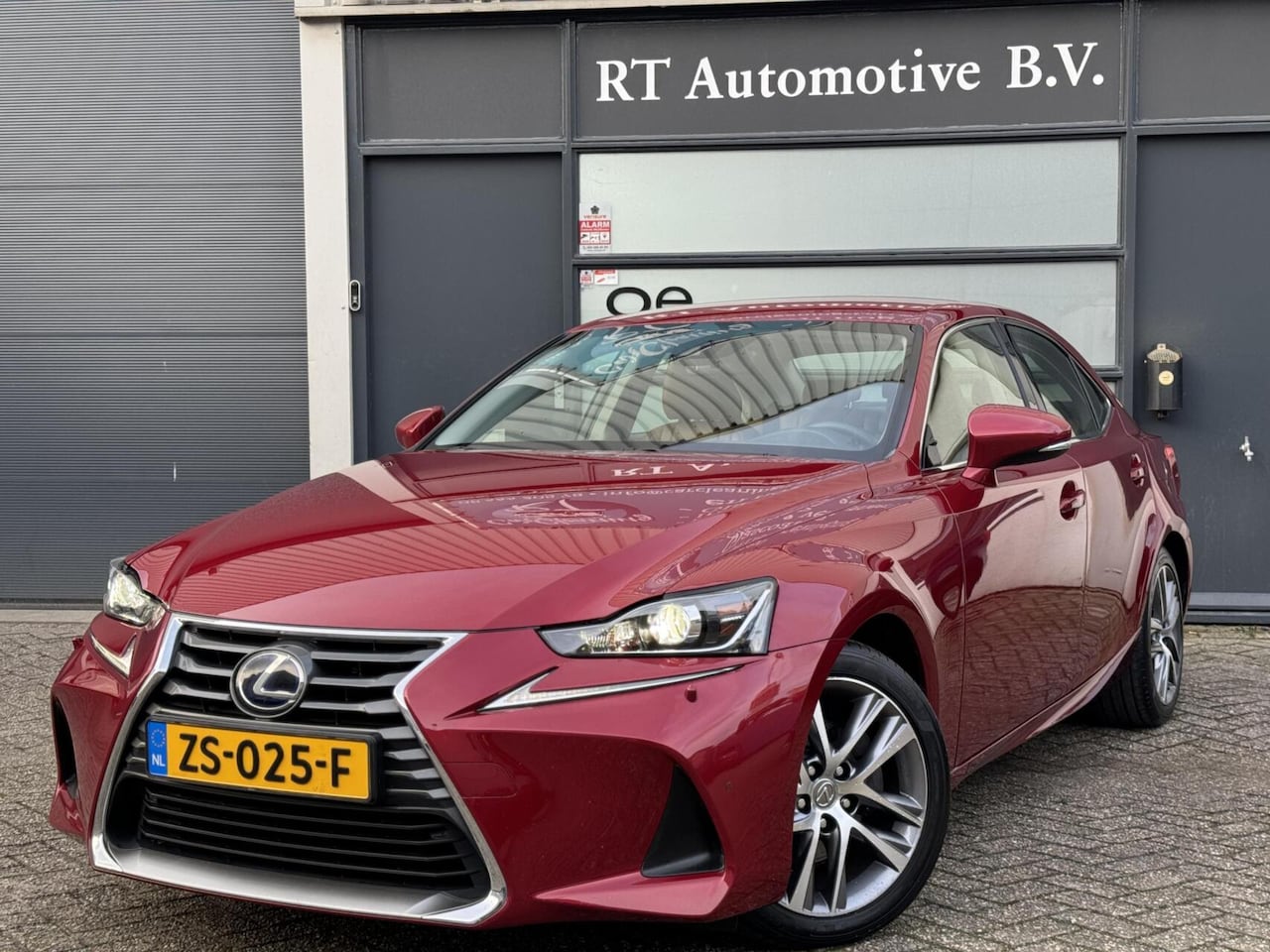 Lexus IS - 300h Hybrid Edition 30 Leder/Clima/Navi - AutoWereld.nl