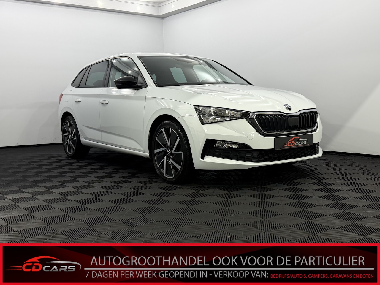Skoda Scala - 1.5 TSI Sport Business Apple carplay, Parkeersensoren, Stoelverwarming, Rijstrook correcti - AutoWereld.nl