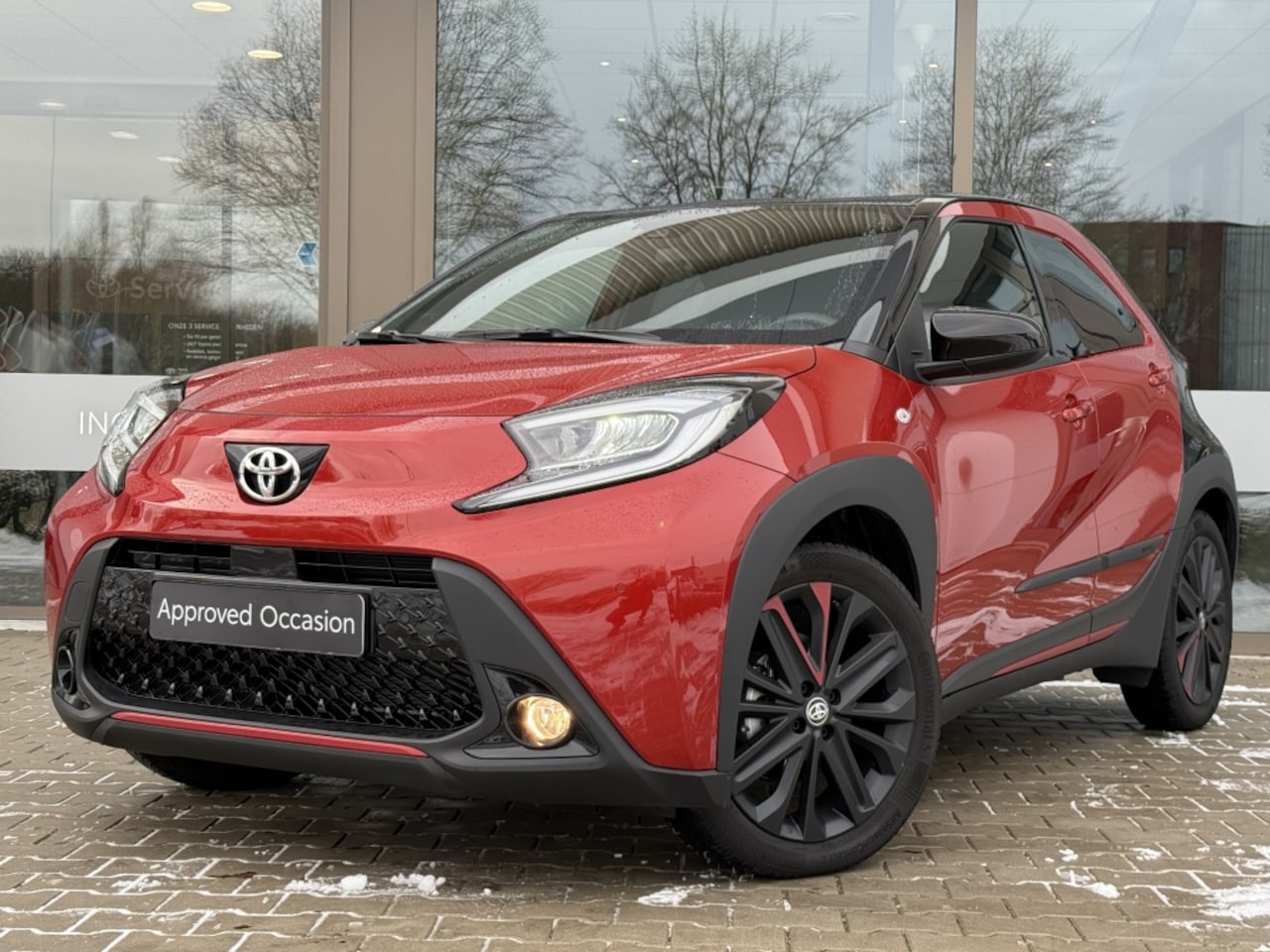Toyota Aygo X - 1.0 VVT-i S-CVT Premium Design Pack | All Seasons - AutoWereld.nl