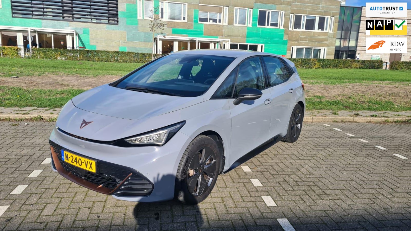 CUPRA Born - Business One 62 kWh 4 nieuwe banden 1e eigenaar accu 87 % incl. rapport - AutoWereld.nl
