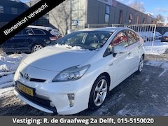 Toyota Prius - 1.8 Plug-in Aspiration | Dealer onderhouden | Navigatie | Trekhaak | Stoelverwarming