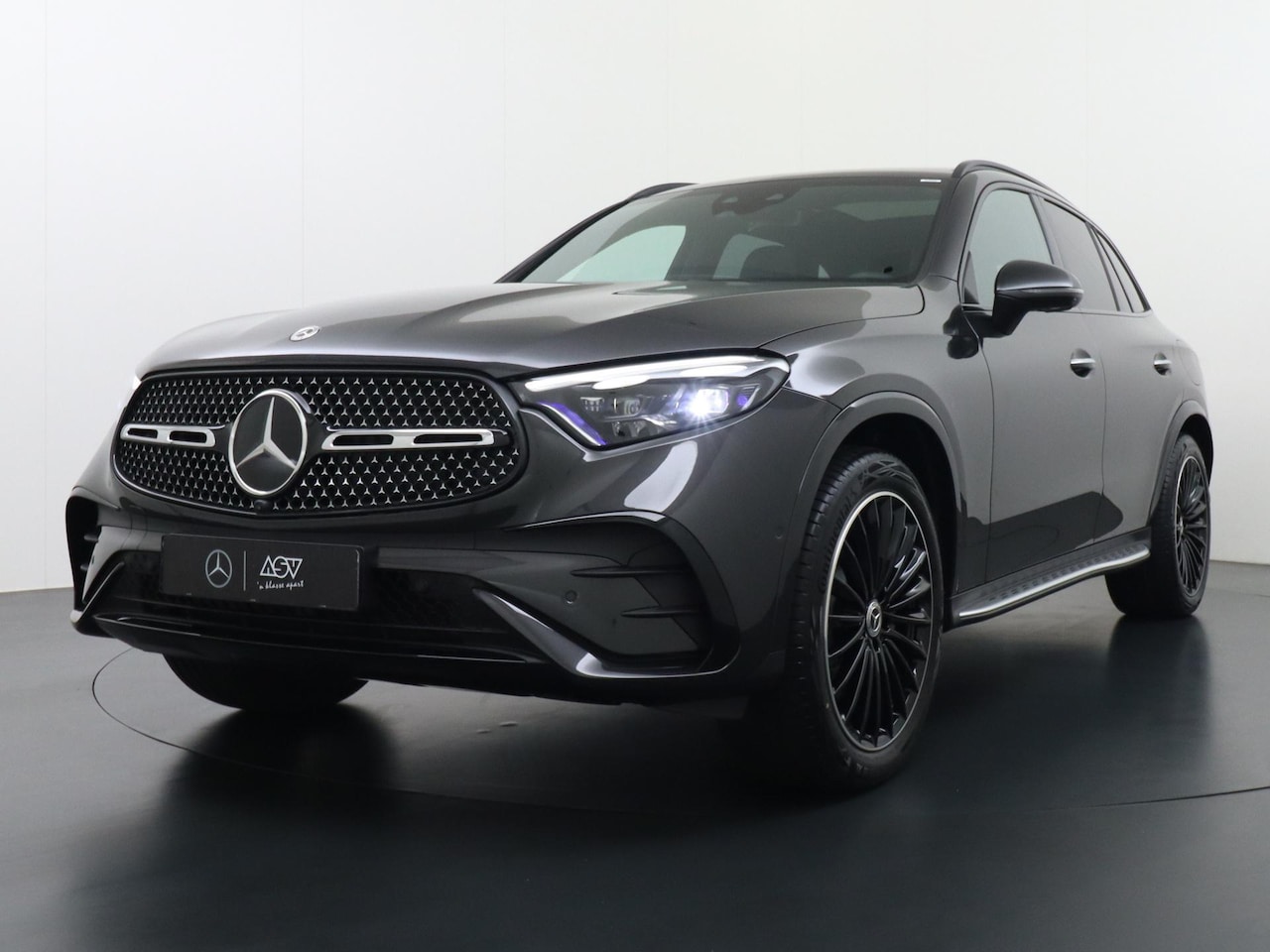 Mercedes-Benz GLC-klasse - 300e 4MATIC Sport Edition | Massagestoelen Voorin | Luchtvering | Achterasbesturing 4.5° | - AutoWereld.nl