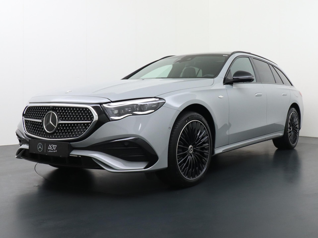 Mercedes-Benz E-klasse Estate - 300 e Sport Edition | Luchtvering | Superscreen | Massagestoelen Voorin | Distronic Cruise - AutoWereld.nl