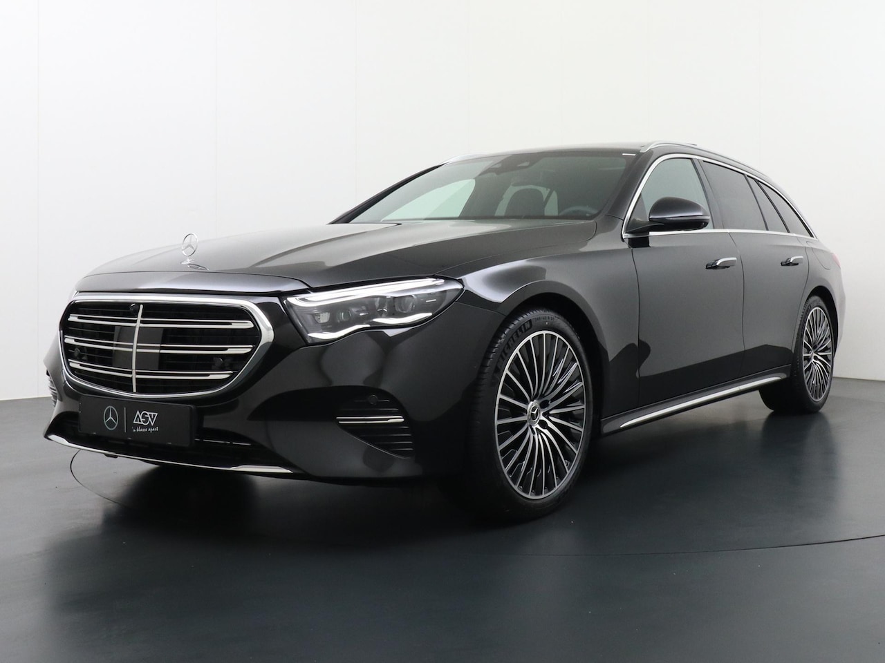 Mercedes-Benz E-klasse Estate - 300 e Exclusive Line | Superscreen | Multicontourstoelen Voorin | Luchtvering | Panorama - - AutoWereld.nl