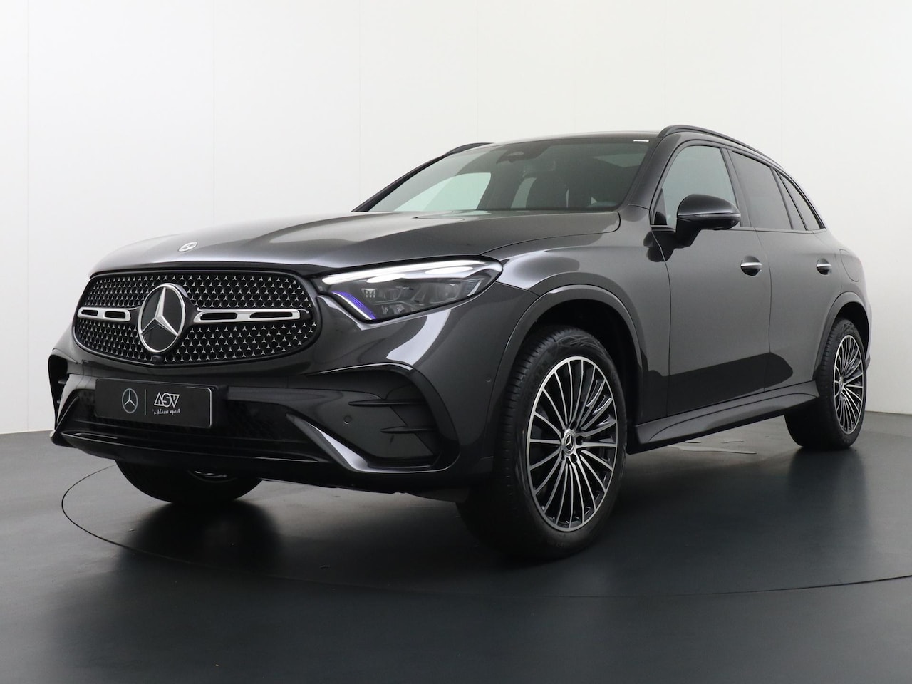 Mercedes-Benz GLC-klasse - 300e 4MATIC Sport Edition | Memorystoelen | Panorama - Schuifdak | Niveaureling | Trekhaak - AutoWereld.nl