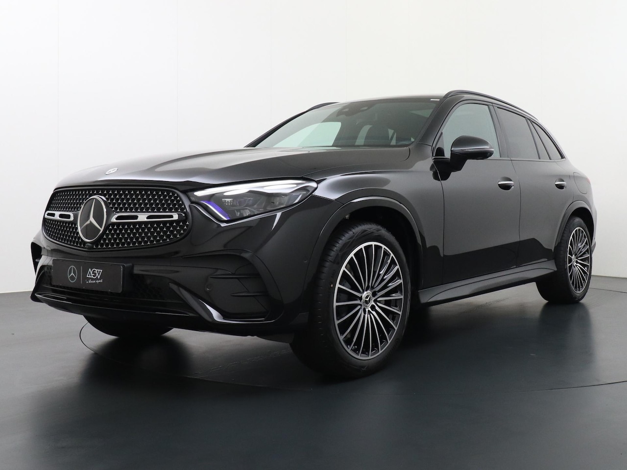 Mercedes-Benz GLC-klasse - 300e 4MATIC Sport Edition | Massagestoelen Voorin | Luchtvering | Achterasbesturing | Dist - AutoWereld.nl