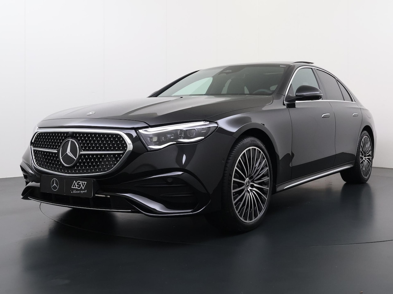 Mercedes-Benz E-klasse - 300 e Sport Edition | Superscreen | Burmester 4D Surround Sound | Memorystoelen | Panorama - AutoWereld.nl