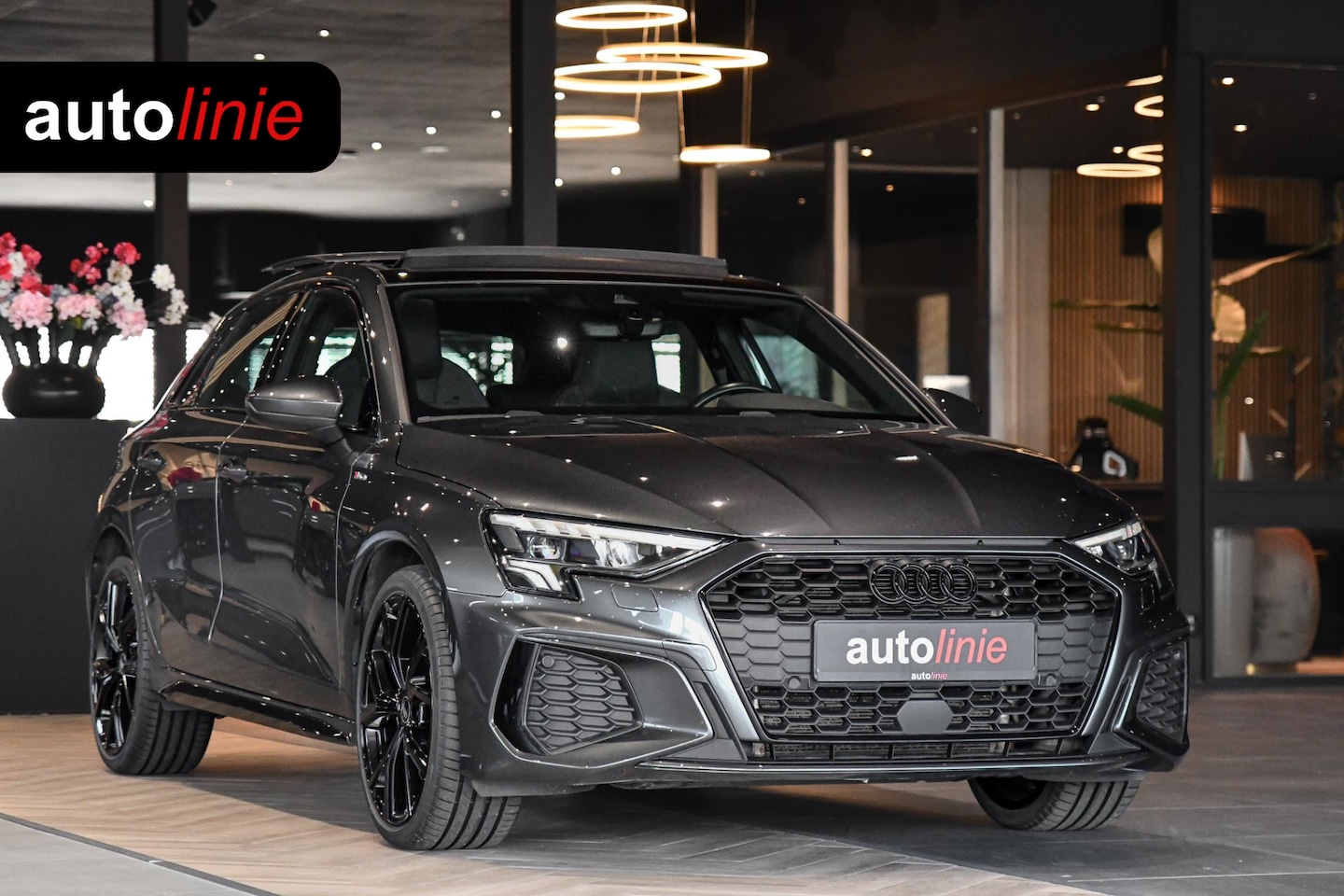 Audi A3 Sportback - 40 TFSI e 3x S-Line. RS Zetels, Pano, ACC, Keyless, Camera, Matrix, 19'', CarPlay! - AutoWereld.nl