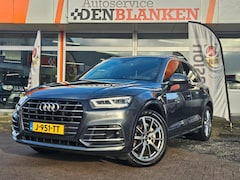 Audi Q5 - 55 TFSI e quattro S Line Competition BJ.2020 / Panodak / Luchtvering / Half Leder / Carpla