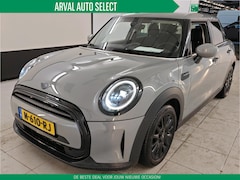 MINI One - 1.5 102pk Automaat Essential | Facelift | 16" Zwarte velgen | Black Exterior Pack | CarPla