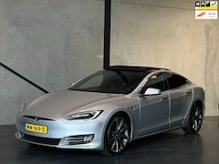 Tesla Model S - Gereserveerd