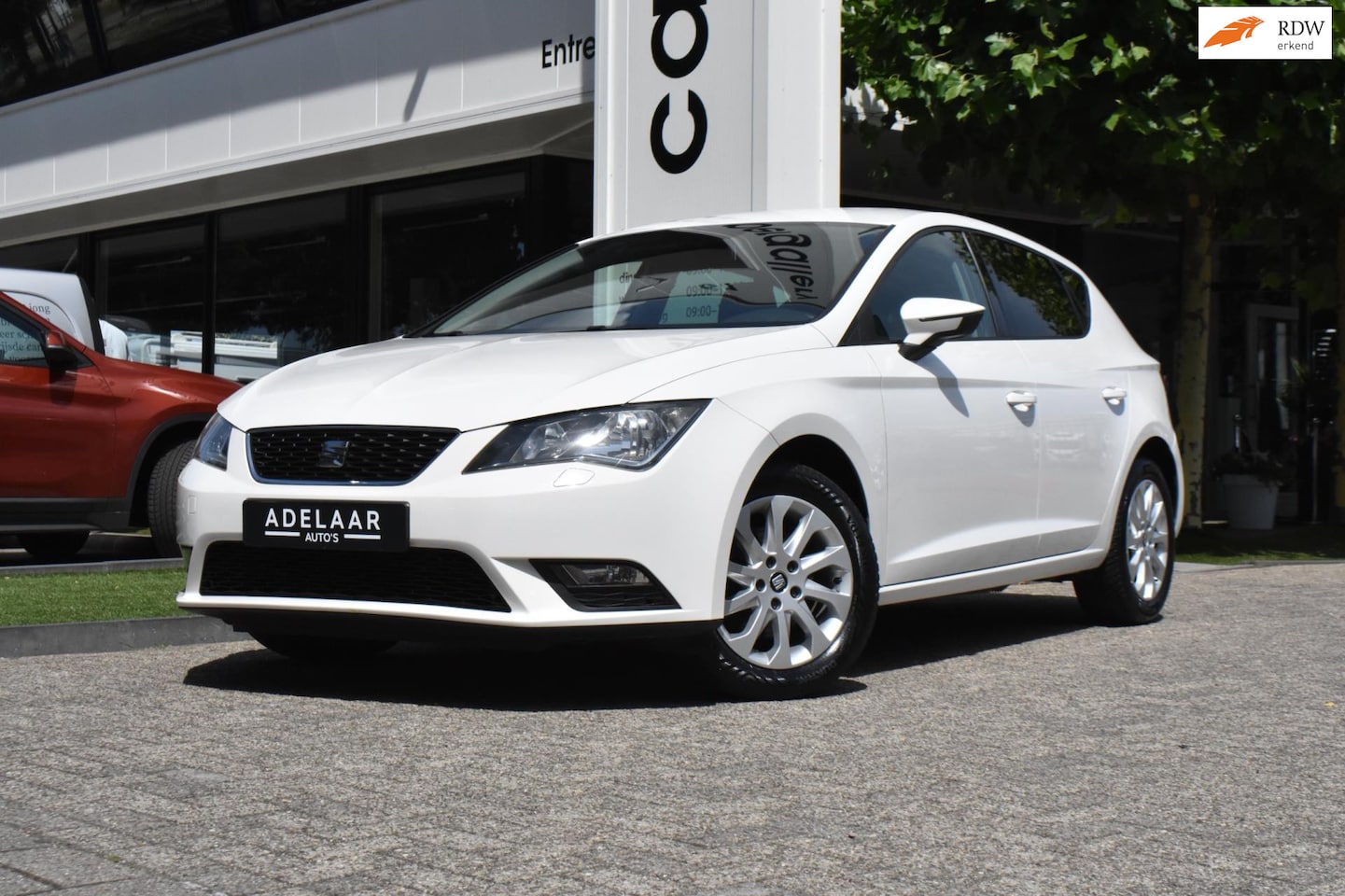 SEAT Leon - 1.2 TSI Style NAVI, CRUISE, STOELVERWARMING, CLIMA - AutoWereld.nl