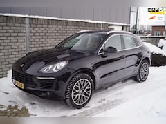 Porsche Macan - 2.0 Turbo 4WD Autom Panodak Leder StoelverwNavi Clima Xenon Apple Carplay Cruise 2x PDC LM