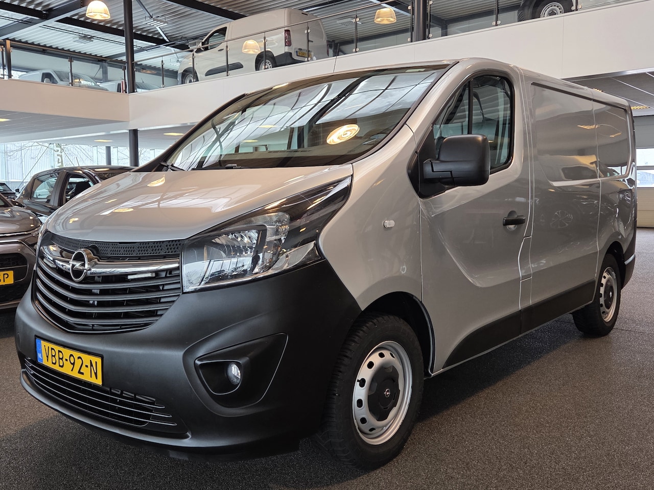 Opel Vivaro - 1.6 CDTI L1H1 Edition EcoFlex / Camera / Cruise / Navi - AutoWereld.nl