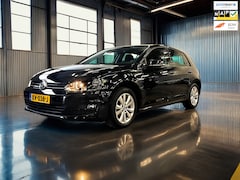 Volkswagen Golf - 1.0 TSI Connected Series Carplay_Camera_Navi_Clima