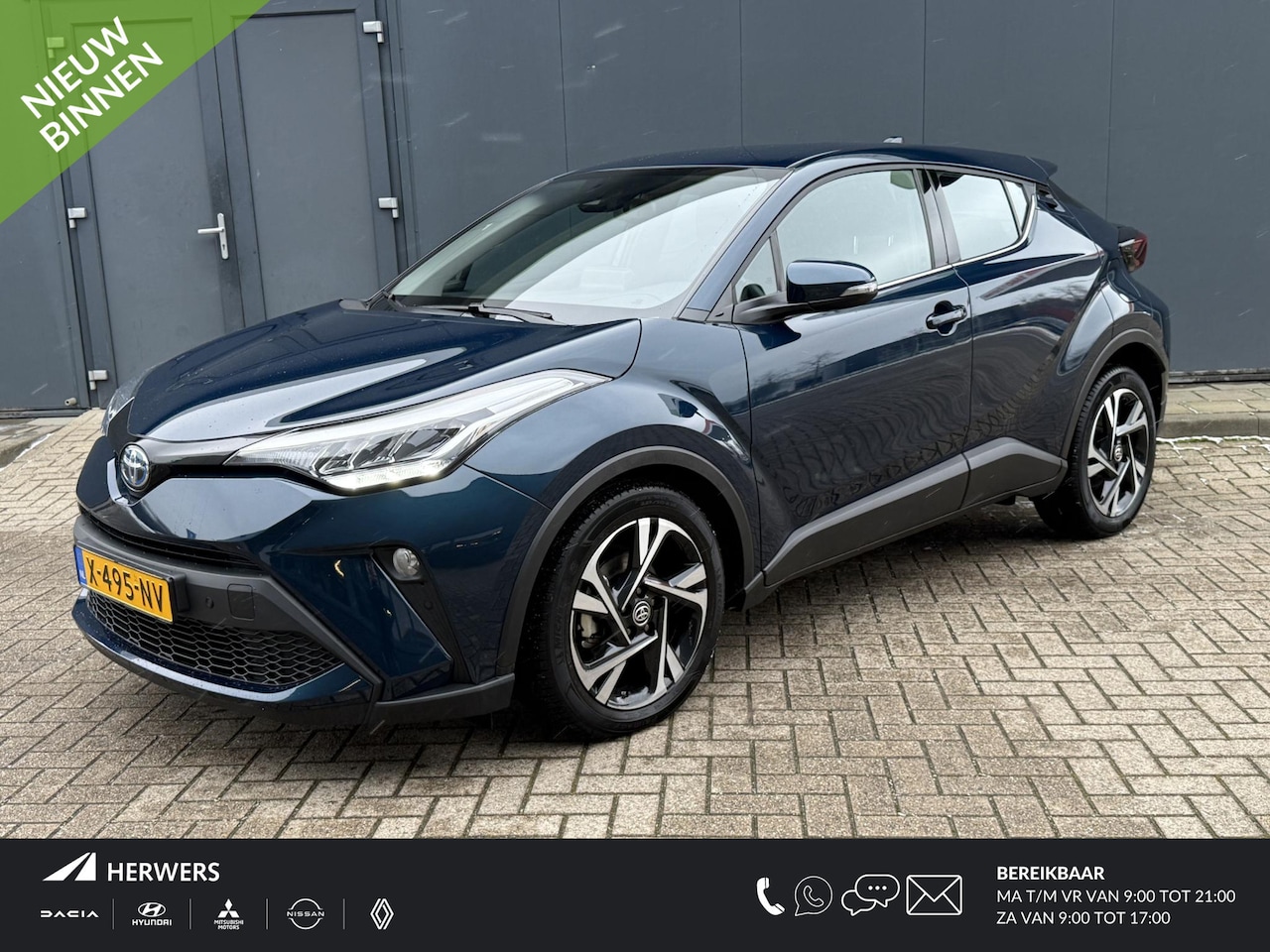 Toyota C-HR - 2.0 Hybrid Dynamic Automaat / Navigatie / Cruise Control Adaptief / Bluetooth / Camera / s - AutoWereld.nl