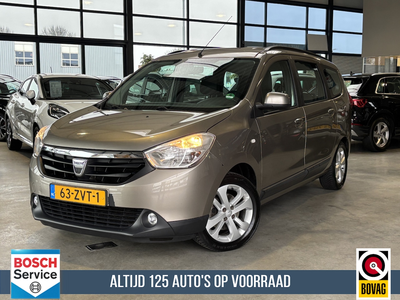 Dacia Lodgy - 1.2 TCe Prestige 5p. Navigatie, Airco & LM en Trekhaak - AutoWereld.nl