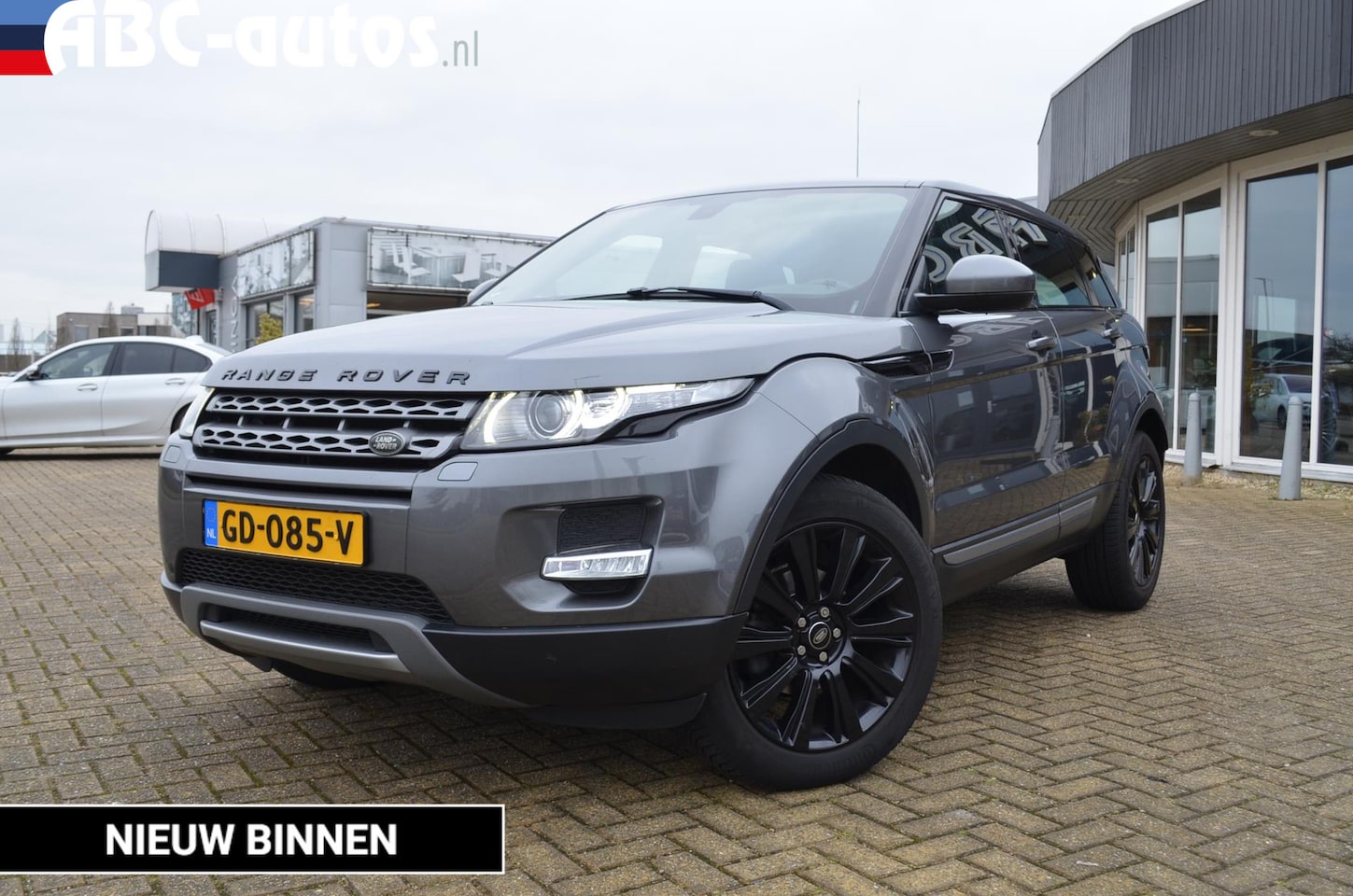 Land Rover Range Rover Evoque - 2.2 eD4 2WD Pure Panodak / 19" - AutoWereld.nl