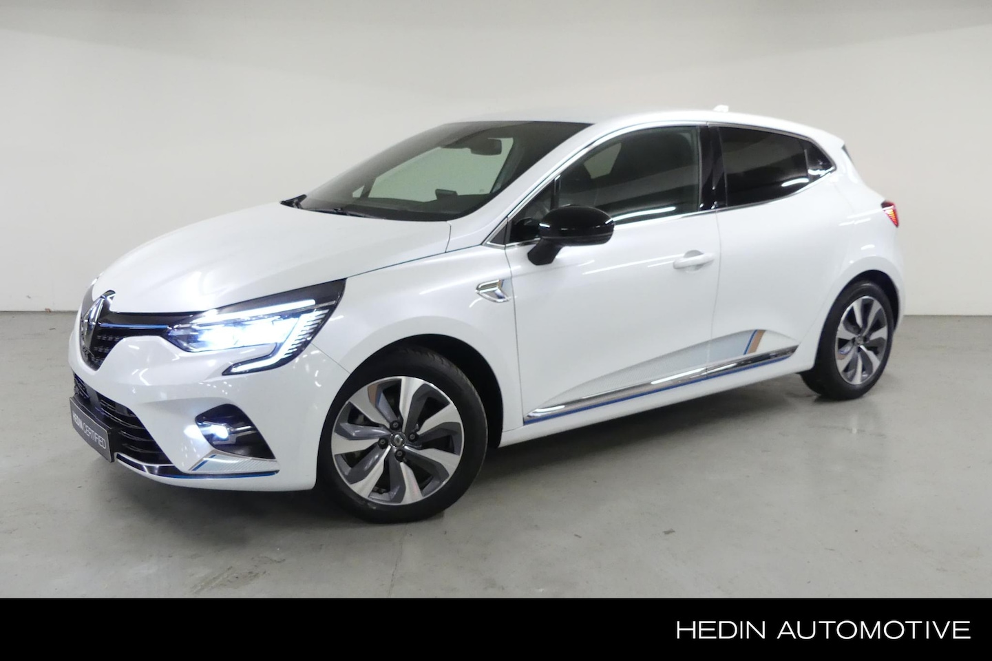 Renault Clio - E-Tech Hybrid 140 Serie Limitee E-TECH | Automaat | Easy Link Multimedia & Navigatie | LED - AutoWereld.nl