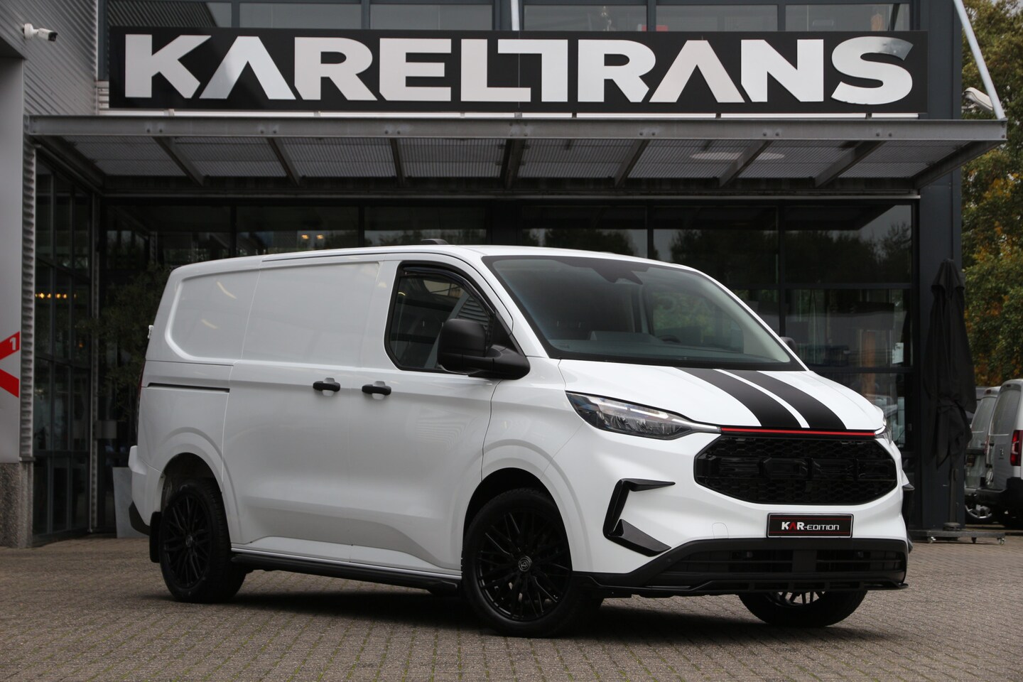 Ford Transit Custom - 320 2.0 TDCI 136 | KAR-edition | LED | Camera | Navi | Clima.. - AutoWereld.nl