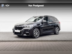 BMW X1 - xDrive25e High Executive | M-Sport | Trekhaak | Panoramadak