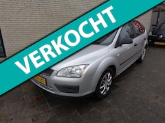 Ford Focus - 1.6-16V Champion NIEUWE APK