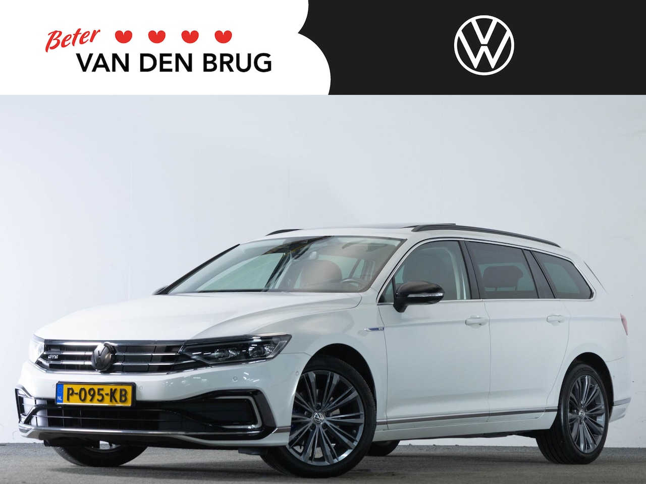 Volkswagen Passat Variant - GTE 1.4 TSI 218 PK DSG Business | LED Matrix IQ | Panoramadak | Trekhaak | 360 Camera | Si - AutoWereld.nl