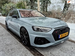 Audi A4 Avant - 2.9 TFSI RS 4 quattro panodak . Head up