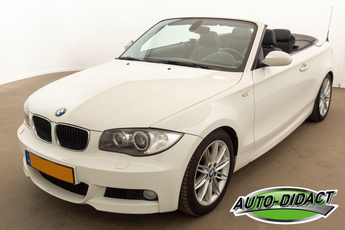 BMW 1-serie Cabrio - 118i High Executive 118i High Executive - AutoWereld.nl